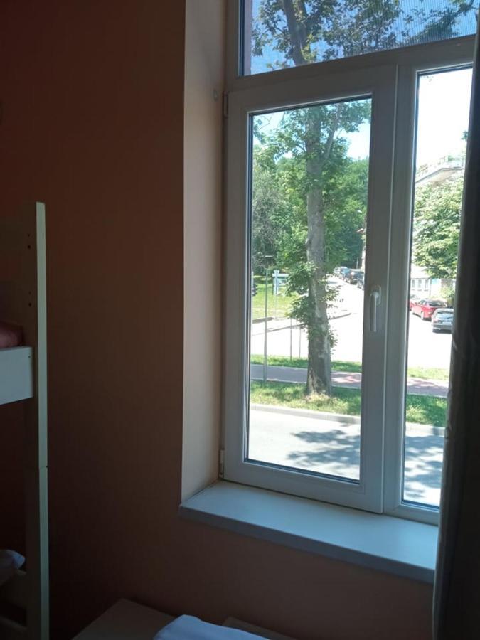 Hostel Ginger House Пловдив Экстерьер фото